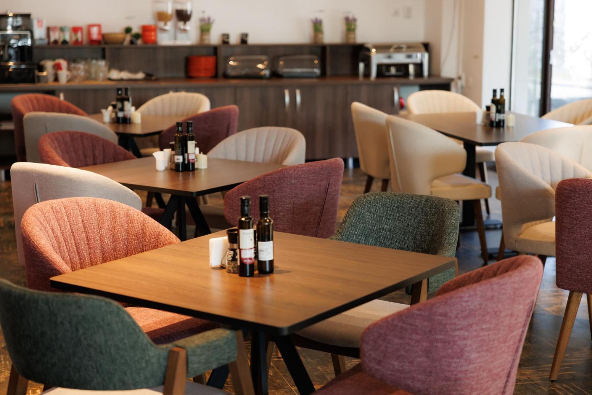 Suru Hotel & Restaurant Buşteni 外观 照片